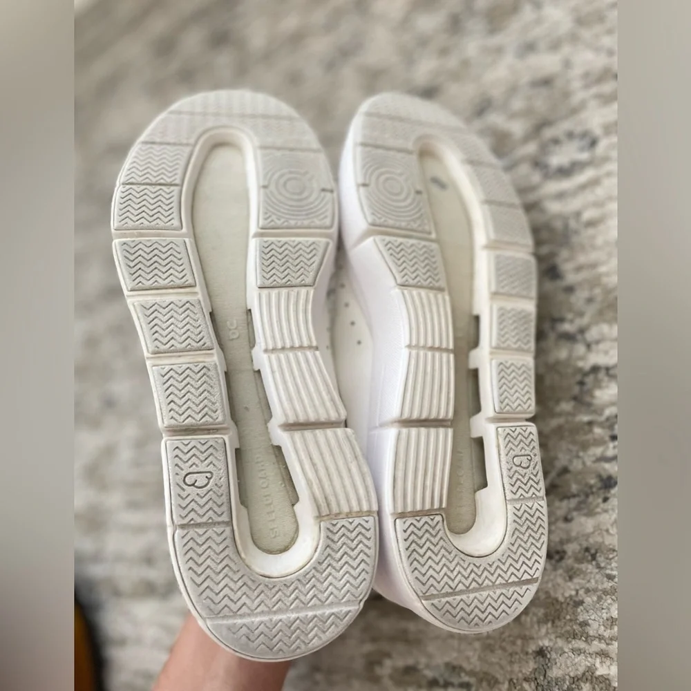 On Cloud The Roger Advantage White Leather Running Athletic Casual Shoes Size 7 - Picture 8 of 15